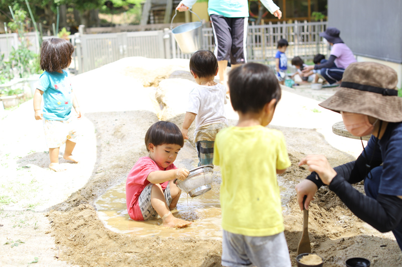 こばと小規模保育園 園の生活の様子