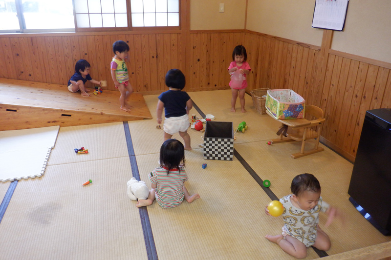 こばと小規模保育園 園の生活の様子